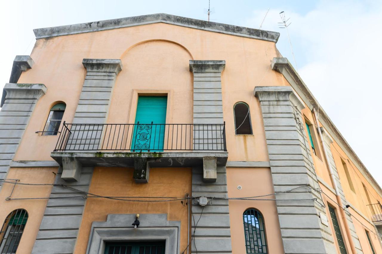Sotto Le Mura *